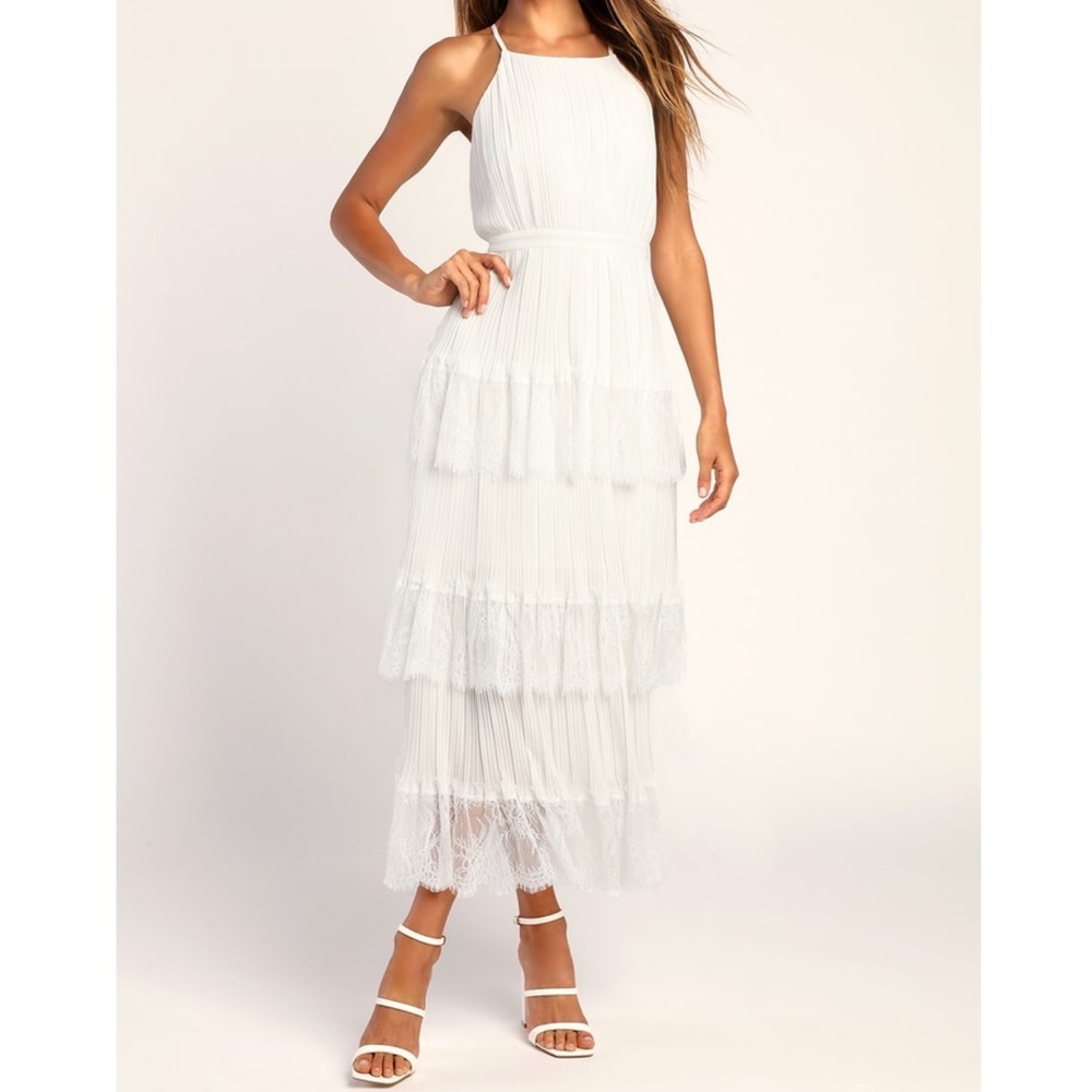 NWOT Lulus Came For Cocktails White Pleated Tiered Lace Maxi Dress Medium